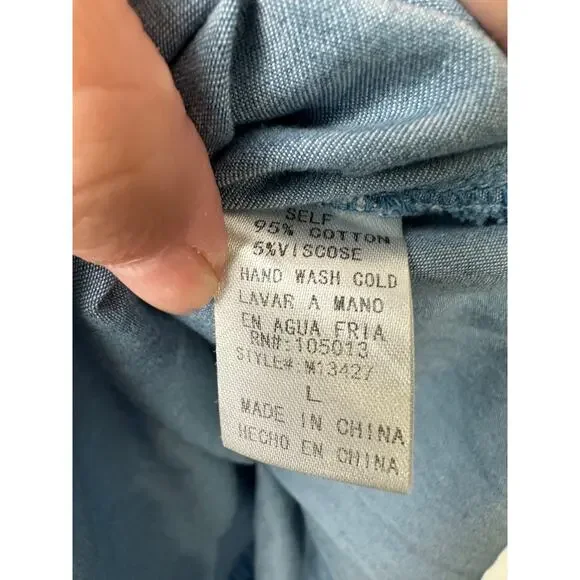 Andree By Unit Embroidered Floral Bttn Shirt Blouse L Boho Western Chambray B14 - Picture 6 of 8